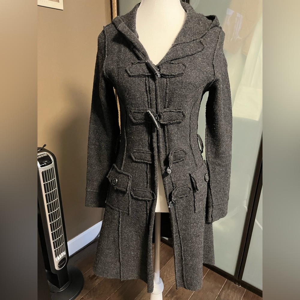 Cardigan size small by DEX
100% wool